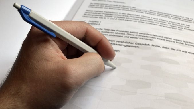 Patientenverfügung und Vorsorgevollmacht unterschreiben